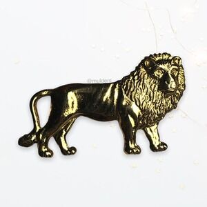 Vintage Gold Tone Textured Elegant Lion Brooch Pin Estate Costume Jewelry
